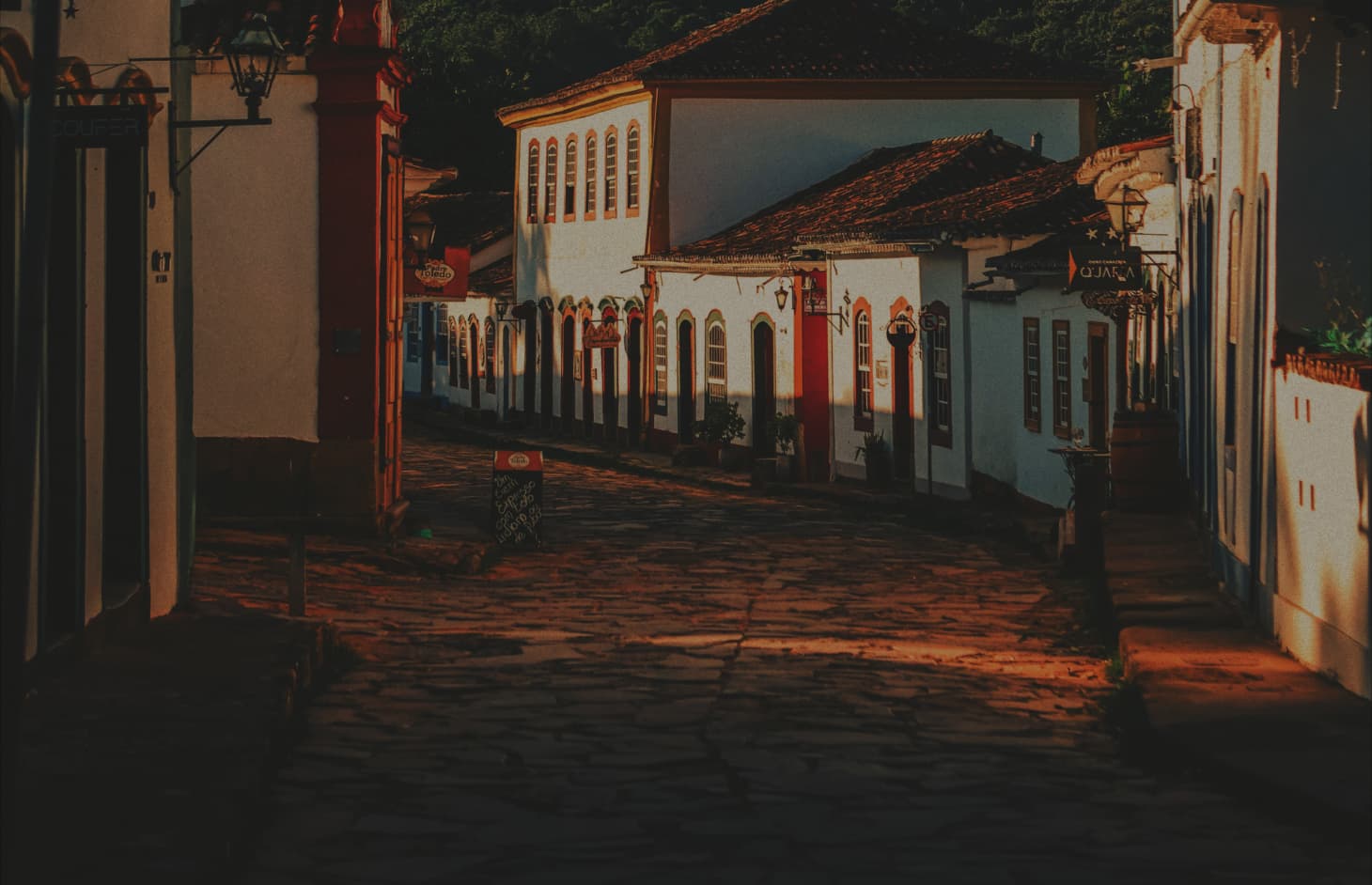 The historic centre of Lençóis at sunset